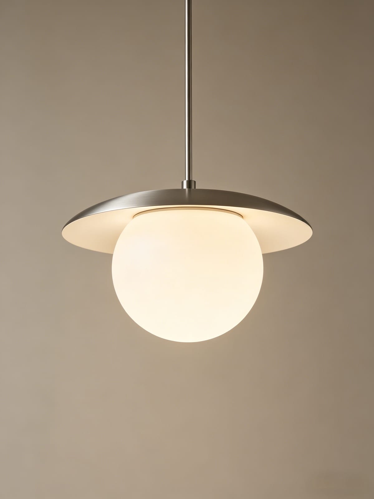 Modern LED pendant light for hotel lobbies and restaurants
