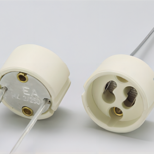 Main Voltage Lampholders H4P